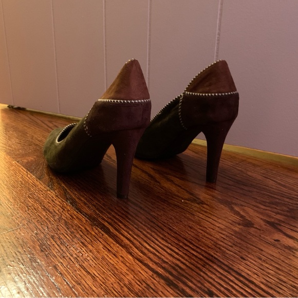 Elegant Brown Suede Women's Heels - Picture 4 of 8